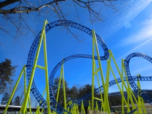 Even though the lift isn't fully up yet, the cobra roll is huge!